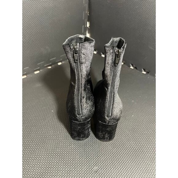 FREE PEOPLE CECILE BLACK VELVET ANKLE BOOT WOMENS SHOES SIZE 38 US 7.5 - Picture 5 of 8